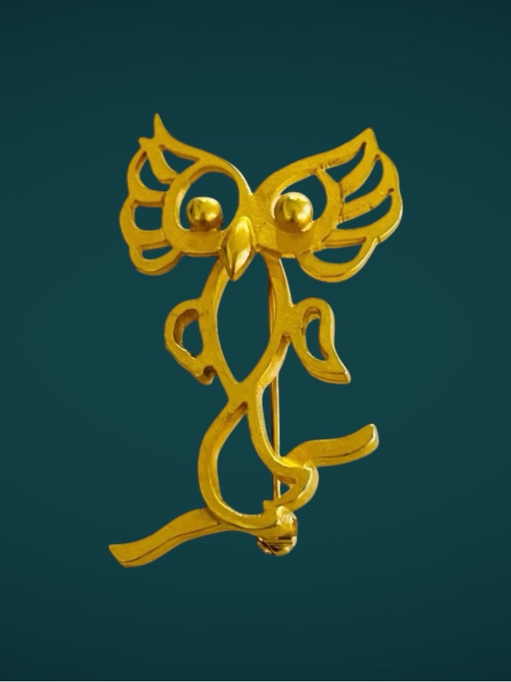 Cute Vintage Gold Tone Owl Figural Brooch